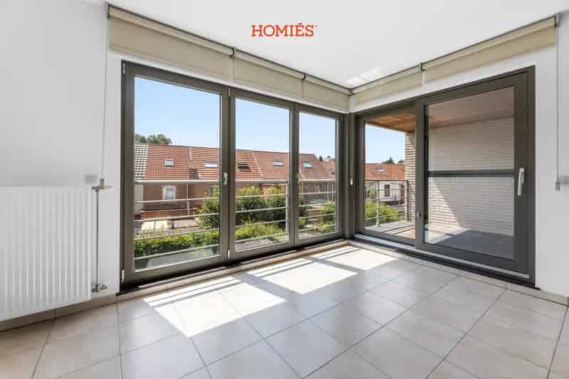 Te Koop: Ruim 2 Slaapkamers Appartement met Terras nabij Leuven