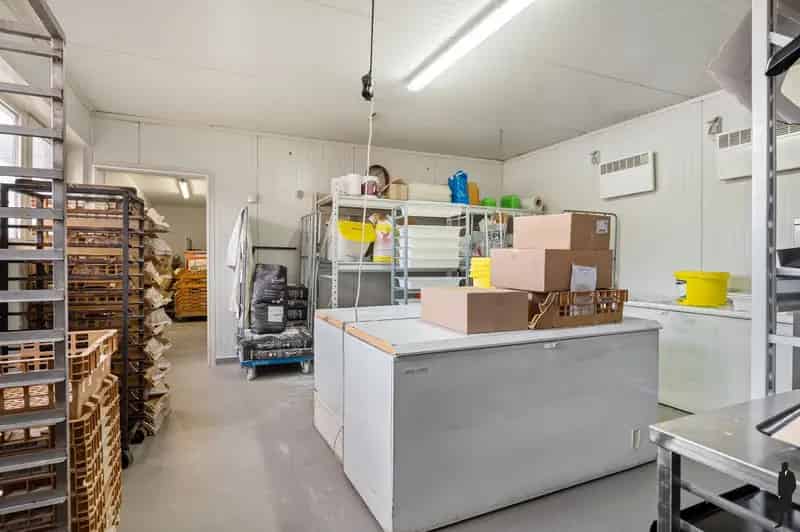Centraal gelegen commerciële ruimte te Kalmthout!