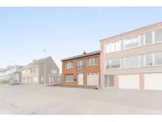 Huis te Koop Oostkamp 4 slaapkamers 2 garages