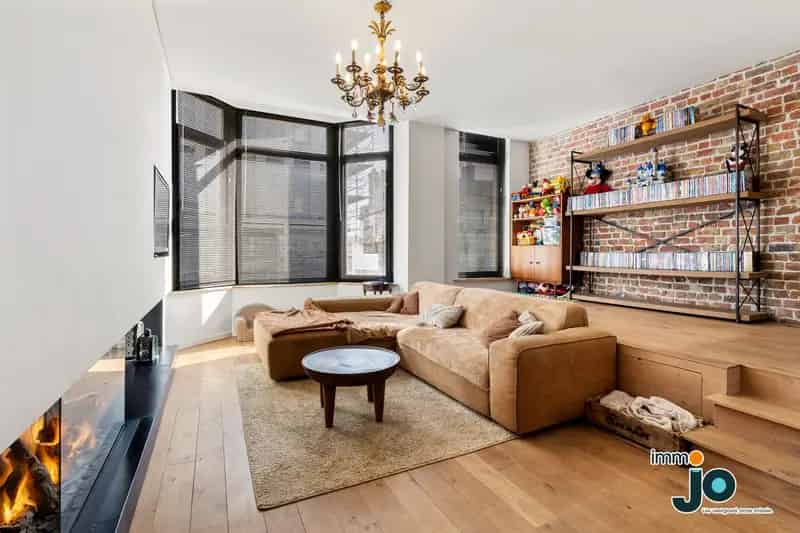 Herenhuis Oostende: Gerenoveerd, Handel, Wonen, Man Cave