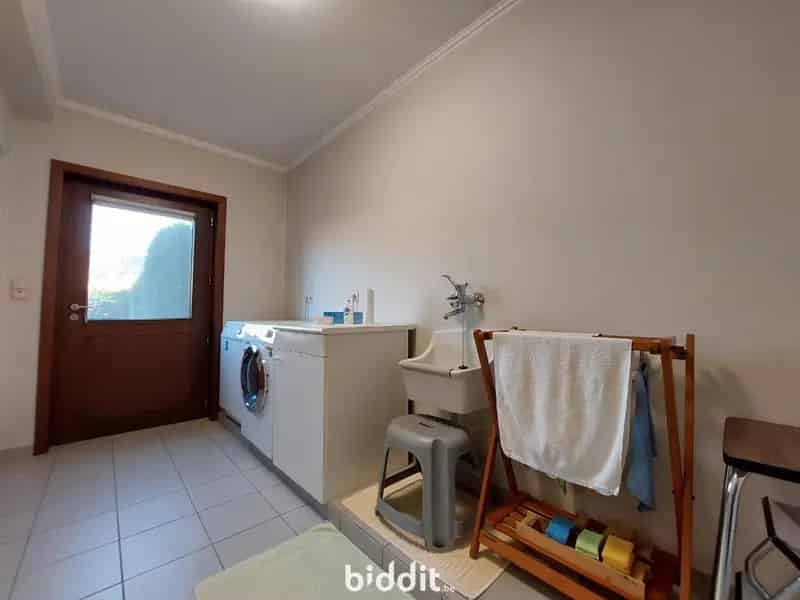 Prachtig gelegen woning met 4 slaapkamers te Sint Niklaas