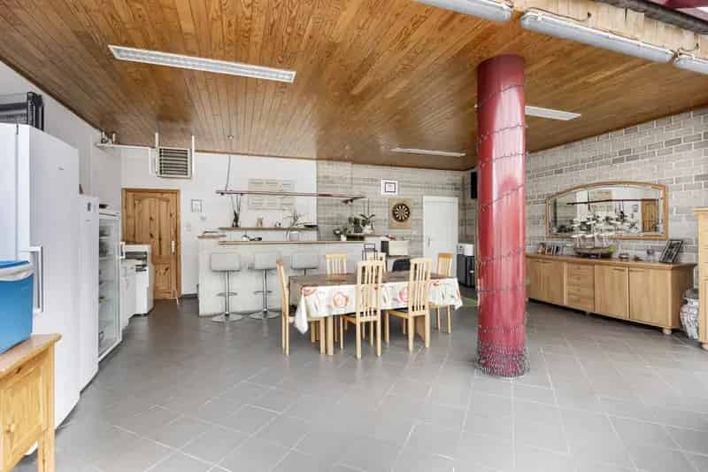 Multifunctioneel Gebouw met Woonst te Leuven