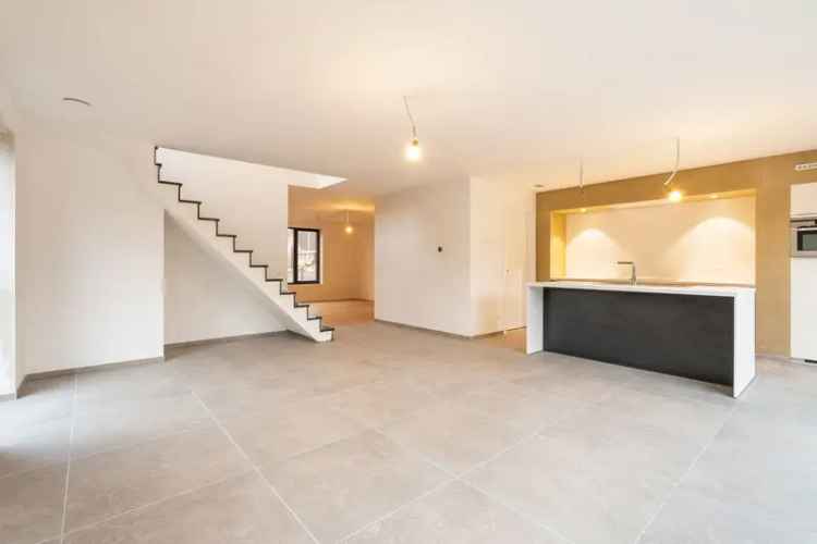 Nieuwbouwwoning te Bavegem met 186m² bewoonbaar opp