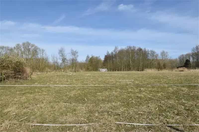 Landbouwgrond 4000m² Moerzeke: Rust, Ruimte & Recreatie