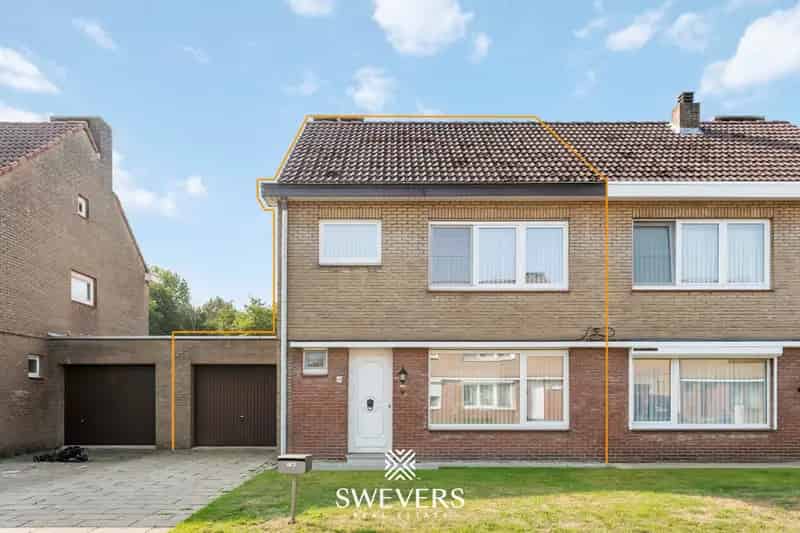 Huis te koop Beringen: Instapklare woning met garage en tuin