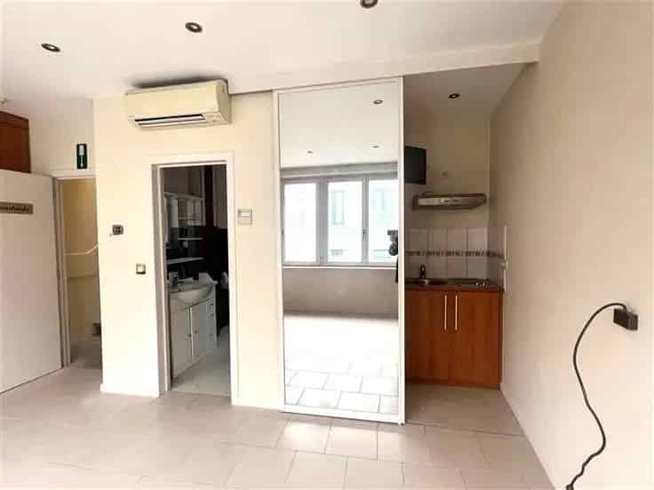 Studio te Koop Ixelles  27m²  Lage Kosten
