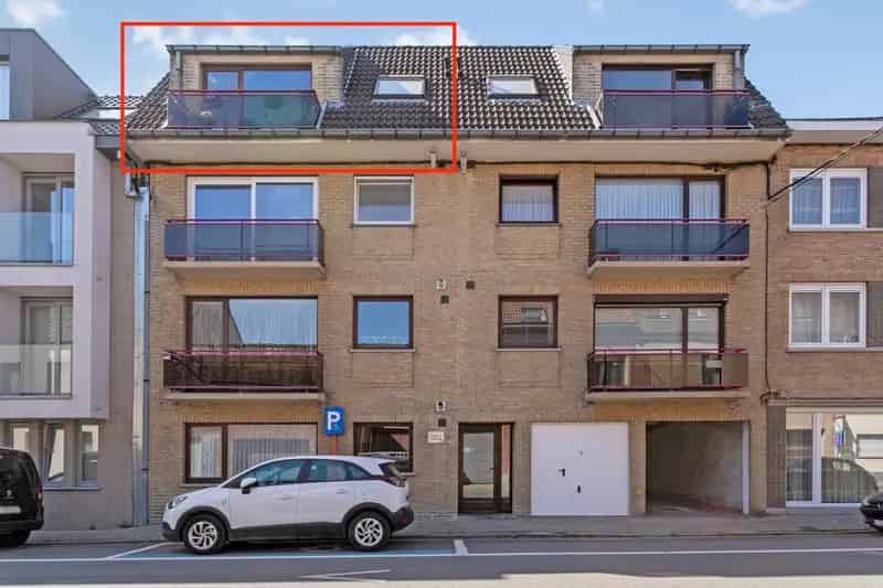 2 Slaapkamer Appartement met Garage te Koop