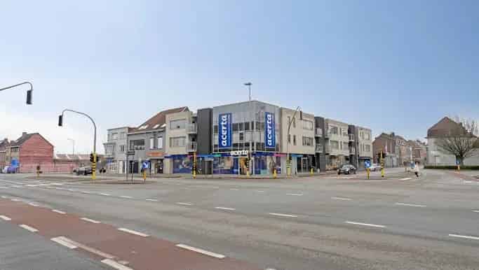 Opbrengsteigendom Kortrijk 12 Appartementen 2 Handelspanden