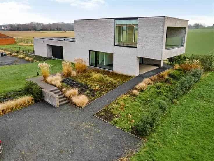 Handelspand met Woonst te Bekkevoort 149m² + 124m²