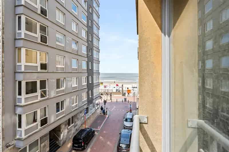 Appartement te koop: Instapklare Studio met Zeezicht