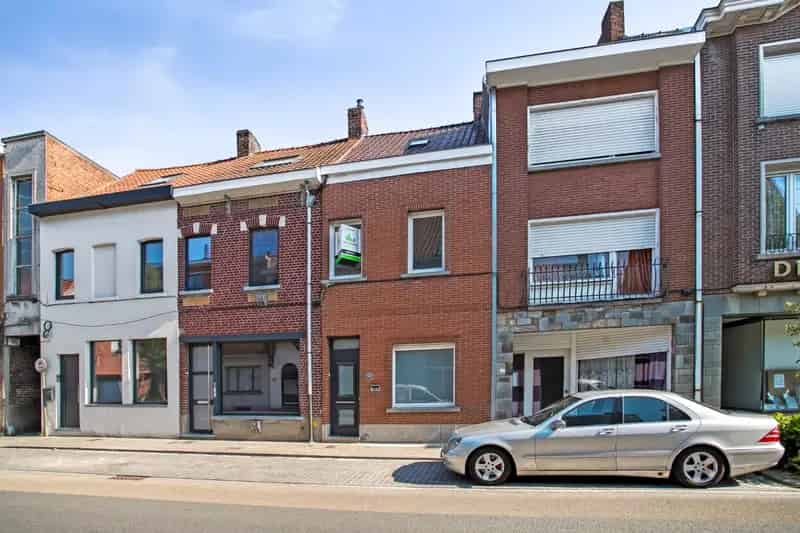Rijwoning te Izegem met Tuin en Garage