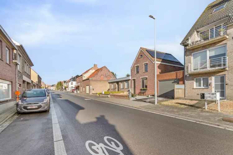 Huur charmante woning in Klerken met 15 zonnepanelen en garages