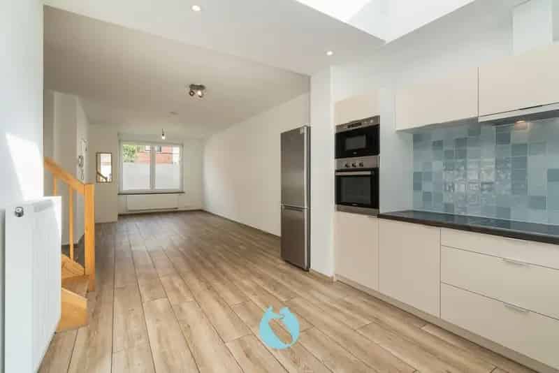 Huis te Koop Gent: Gerenoveerde woning nabij UZ Gent en openbaar vervoer