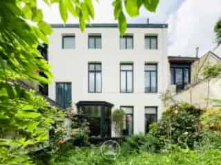 Herenhuis te koop Gent 6 slaapkamers grote tuin