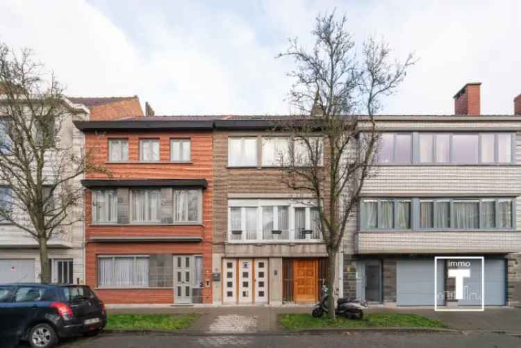 Huis te koop in Gentbrugge met leuke buitenruimte