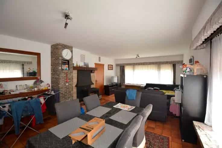 Huis Te Koop: Ruime woning 3 slpk op 973m² te renoveren
