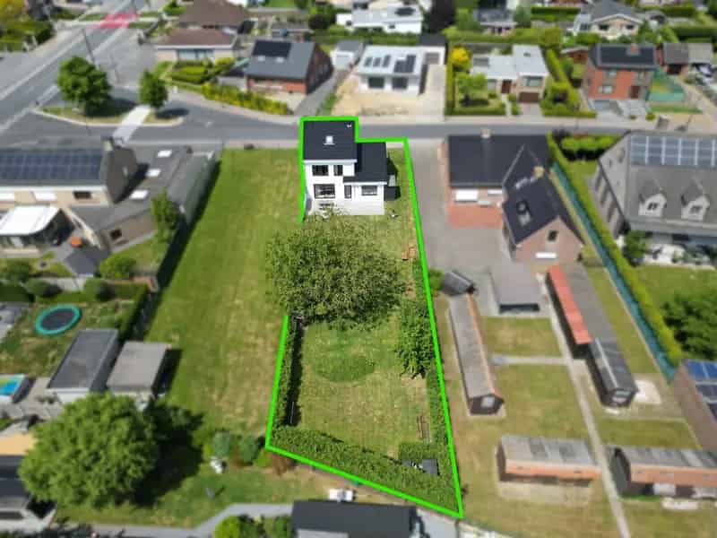 Huis te huur Zwevegem: Instapklare gezinswoning met garage en tuin