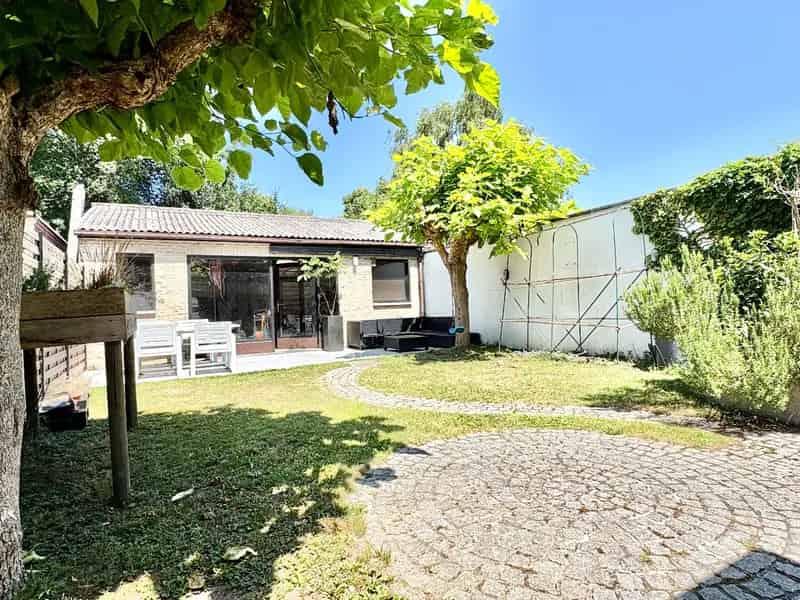 Huis te huur te Kuurne: 4 slaapkamers, dubbele garage, tuin