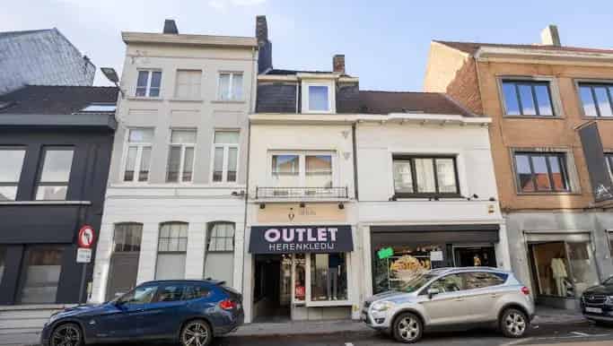 Handelspand te huur Kortrijk Doorniksewijk 50m²