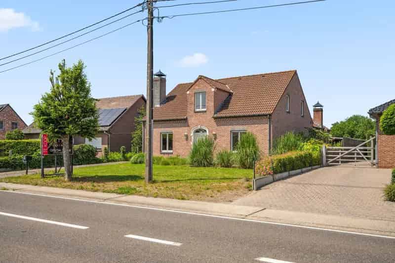 Huis te koop Schriek: Ruime woning met vrij uitzicht en bijgebouw