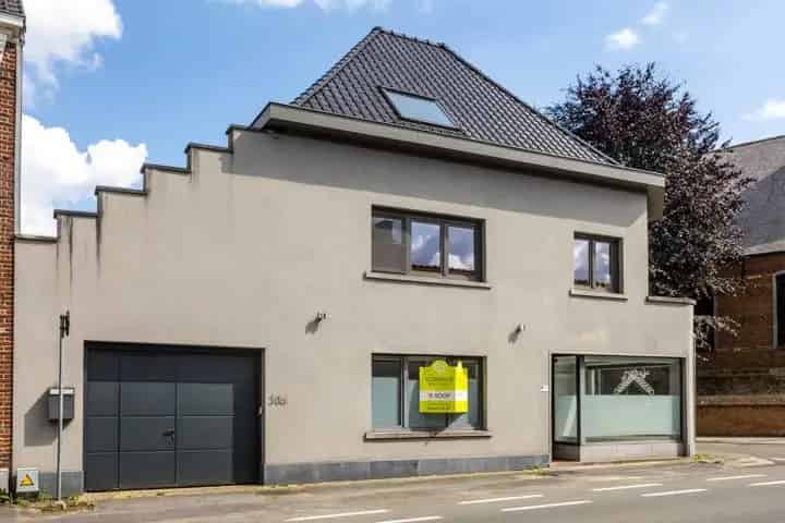 Huis te koop in Aspelare: Instapklare woning met tuin en terras