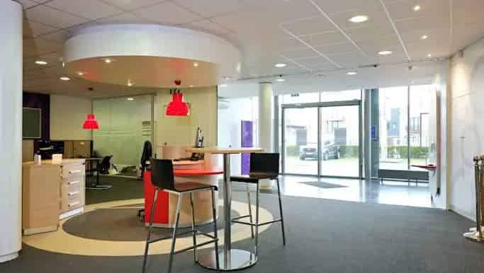 Handelspand te Huur Roeselare 592m²