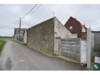 Bouwgrond Izegem te renoveren woning 221m²