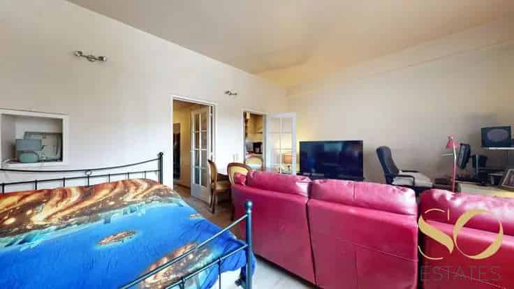 Te renoveren Studio Vleurgat 39m²