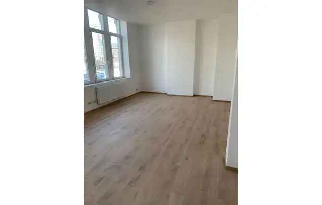 Huur 2 Slaapkamer Appartement Charleroi Centrum