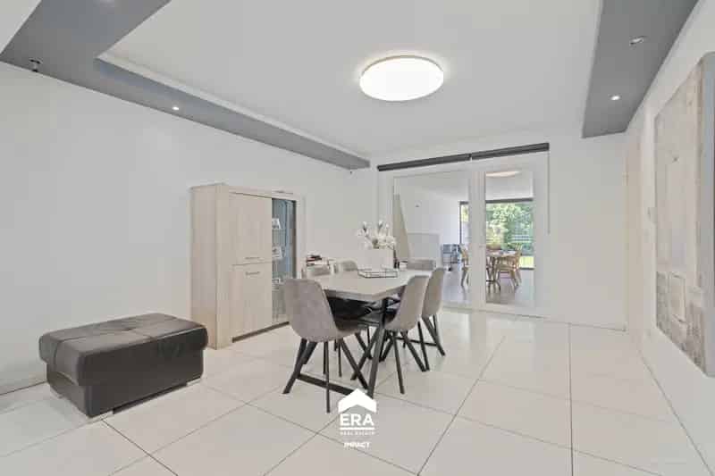 Ruime gezinswoning te huur nabij Bree centrum