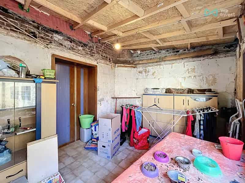 Huis te huur te renoveren 3 slaapkamers grote tuin Rebecq