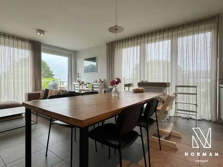 Appartement Te Koop Kortrijk - Modern 2 Slaapkamers Ruim Terras