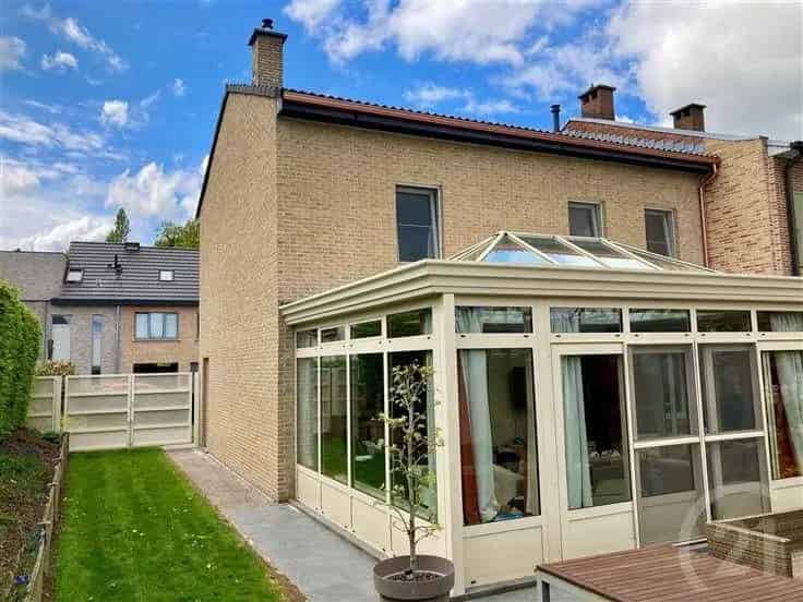 Huis Te Koop Schepdaal: Instapklare woning met 3 slaapkamers en tuin