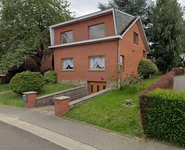 Huis Te Koop Gedeeltelijk gerenoveerd 4 gevels
