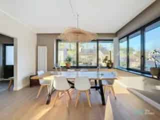 Villa te koop Hoeilaart 278m² 4 slaapkamers gerenoveerd tuin