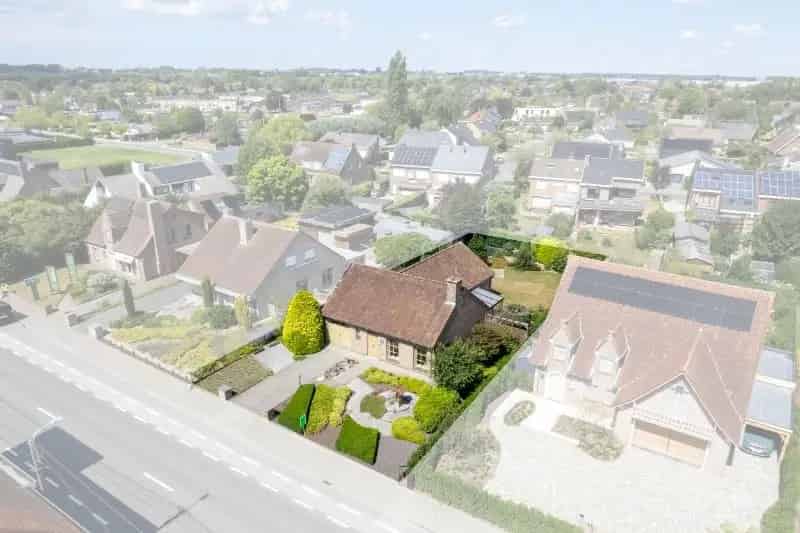 Ruime Gelijkvloerse Woning Topligging