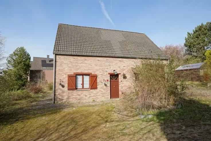 Huis te Koop - 3 slaapkamers - Grote Tuin - Nabij E42