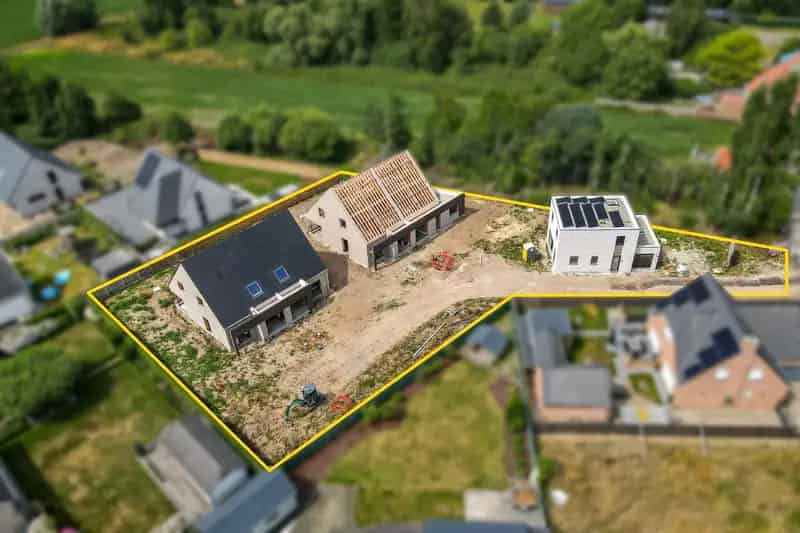 Moderne Halfopen Nieuwbouw Woning 356m²