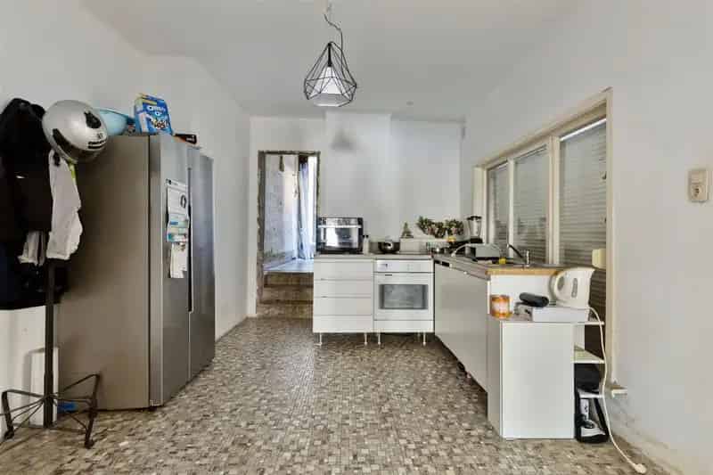 Te renoveren woning 3 slaapkamers