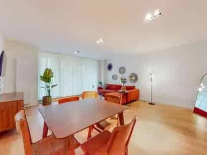 Luxe Appartement 54m² Nabij Europese Wijk