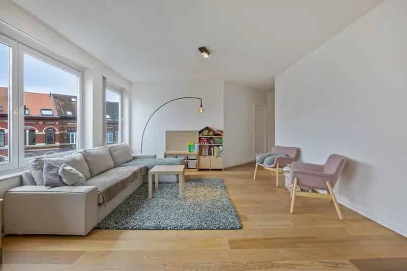 Appartement te huur Anderlecht 2 slaapkamers bureau