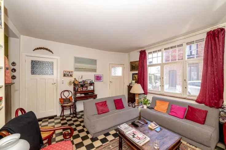 Huis Te Koop Rustige Wijk 3 Slaapkamers Tuin