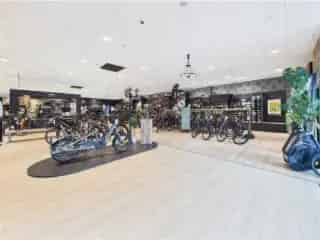 Handelspand 780m² Moeskroen - Zonnepanelen - Airco