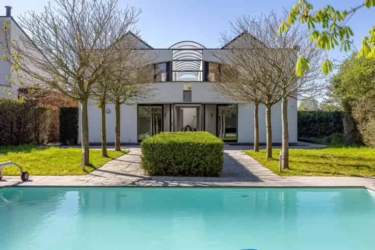 Villa te Koop Aartselaar - Moderne Familievilla met Zwembad