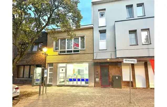 Huur 1 slaapkamer appartement van 69 m² in Antwerp