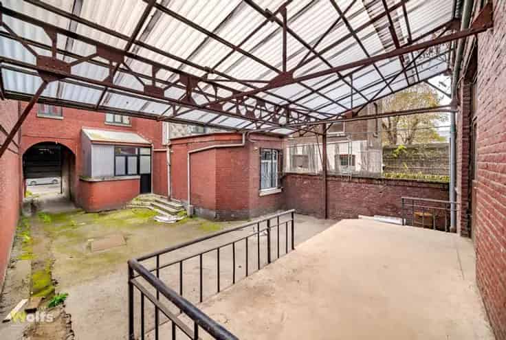 Ruim Magazijn 670m² Nabij Luik - Opslag Industrie