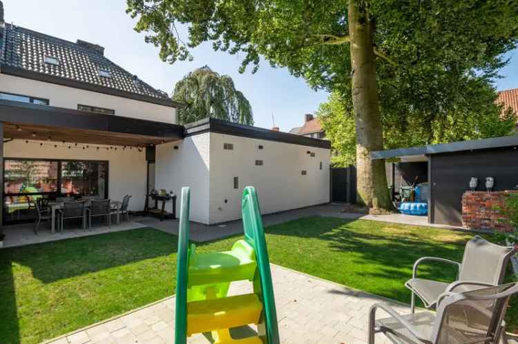 Exclusieve woning met hoogwaardige afwerking en ruime slaapkamers