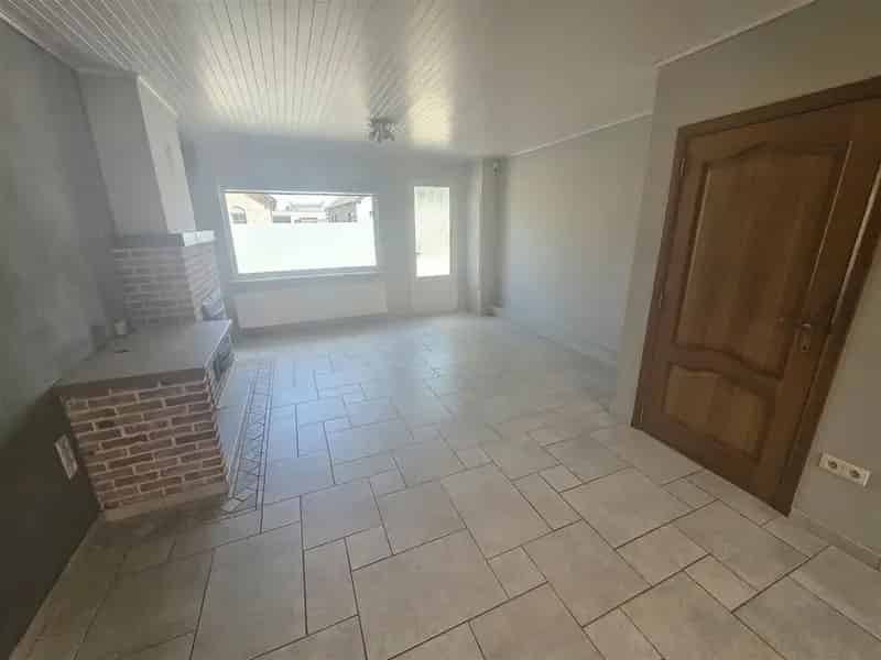 Burgerswoning 2-3 slaapkamers parking tuin