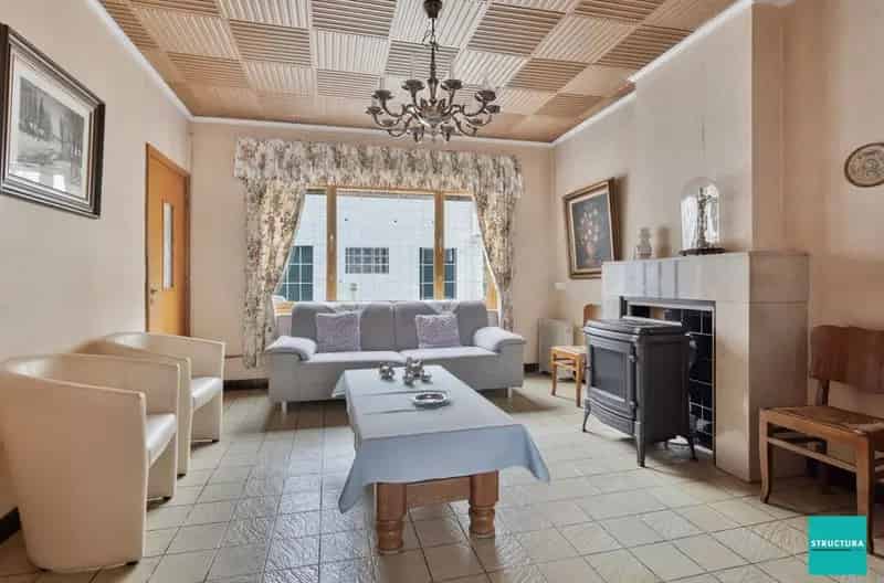 Ruime 4 Slaapkamerwoning te Ninove