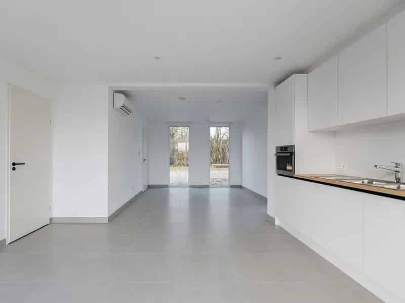 Halfopen Energiezuinige Gezinswoning - Ideale Investering